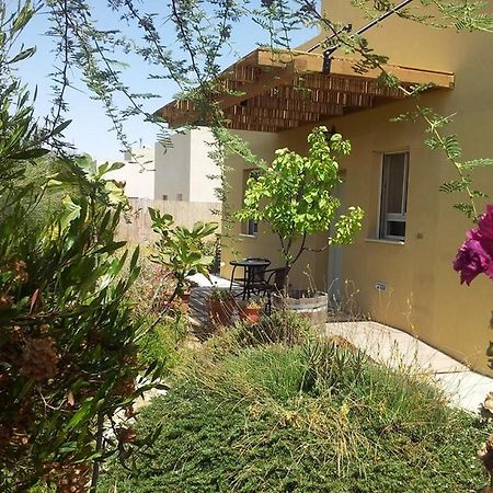 Guy Family Guestroom'S (Adults Only) Midreshet Ben Gurion Room photo
